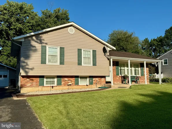 111 Colfax Rd, Newark, DE 19713