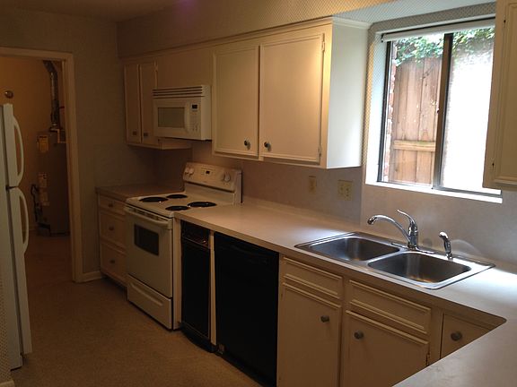 Kitchen/Utility leads to Garage
