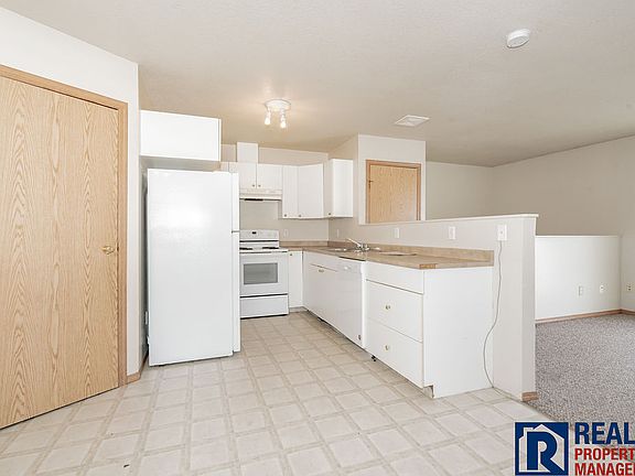 3rd image of 10019 D 108th Ave Unit A