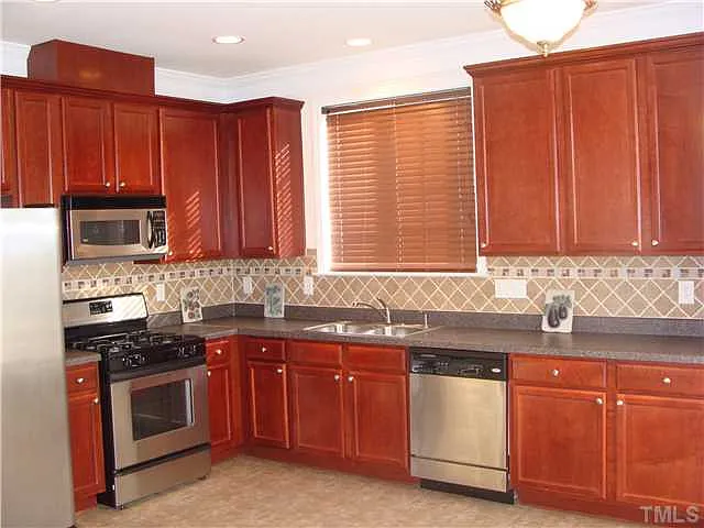 2007 Remington Oaks Cir — Photo 3