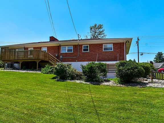 3rd image of 82 Dudley Rd