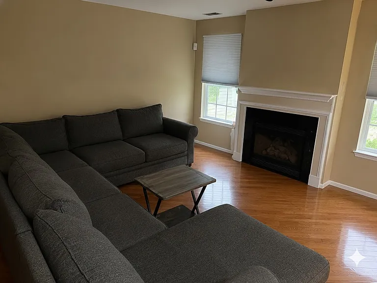 1066 Shadowlawn Dr — Photo 5