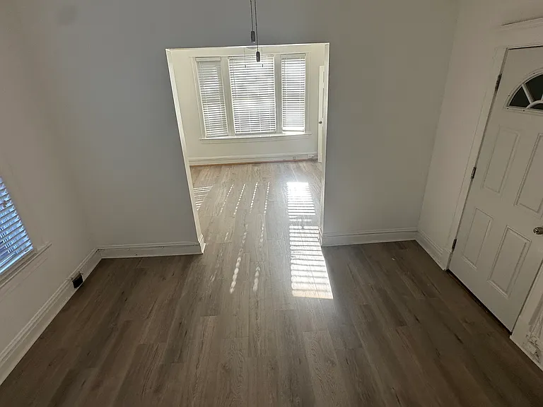 1643 N Whipple St #2 — Photo 8
