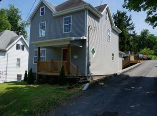 55 Spring St, Westover, WV