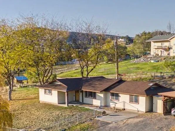 342 Sole Rd, Selah, WA 98942