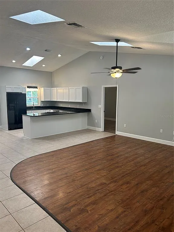 3 bed, 2.0 bath, 1706 sqft, $2,800 — Photo 4