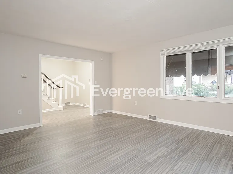 408 Tremont Ave — Photo 4