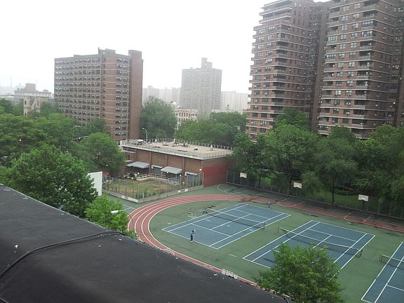 3rd image of 27 Essex St APT 4A