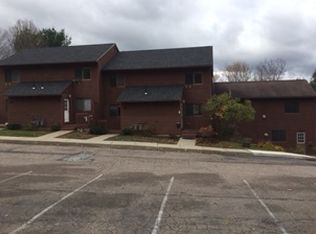 104 Village Heights Rd APT 1, Hinesburg, VT 05461