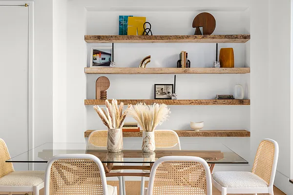 Sold by Compass | media 6