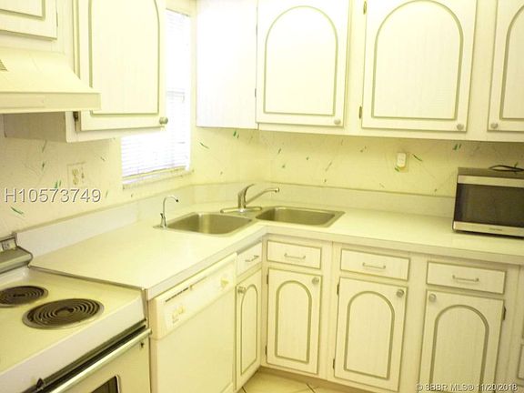 2nd image of 8900 Washington Blvd APT 212