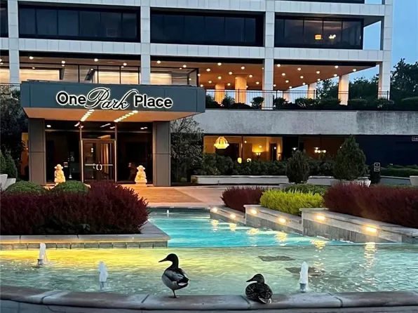 700 W 31st St Suite 1601, Kansas City, MO 64108