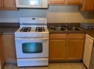 101 Dover Dr APT 1, Des Plaines, IL