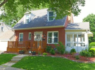 9225 S Clifton Park Ave, Evergreen Park, IL 60805