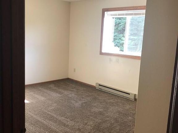 4th image of 1601 Aspen Dr APT 201