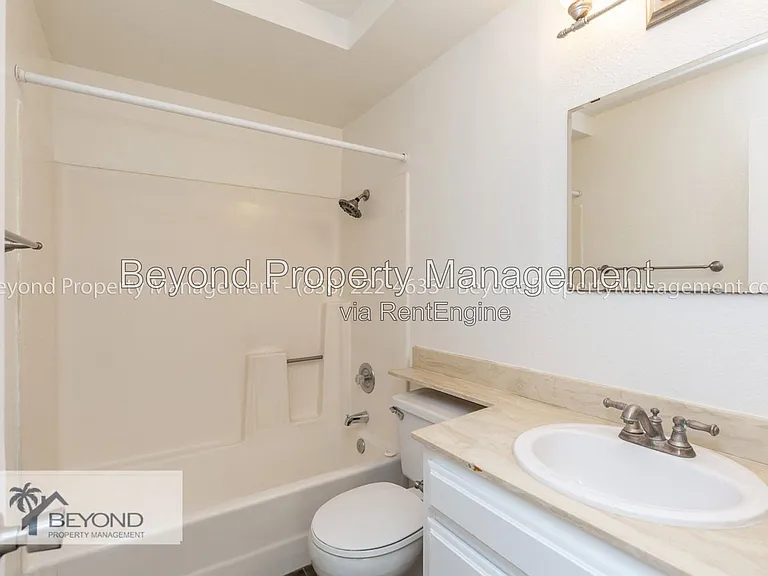 2608 Broadway #3 — Photo 17
