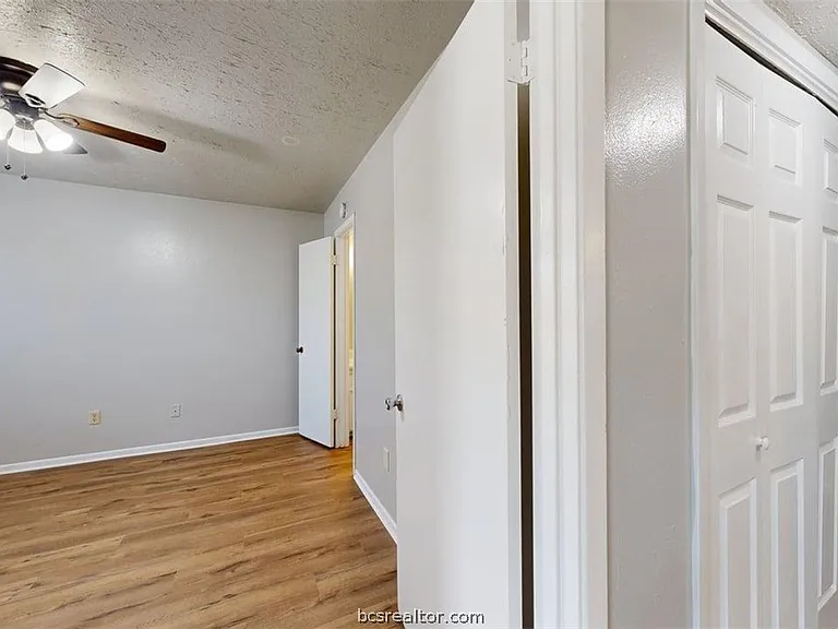 1327 Airline Dr — Photo 5