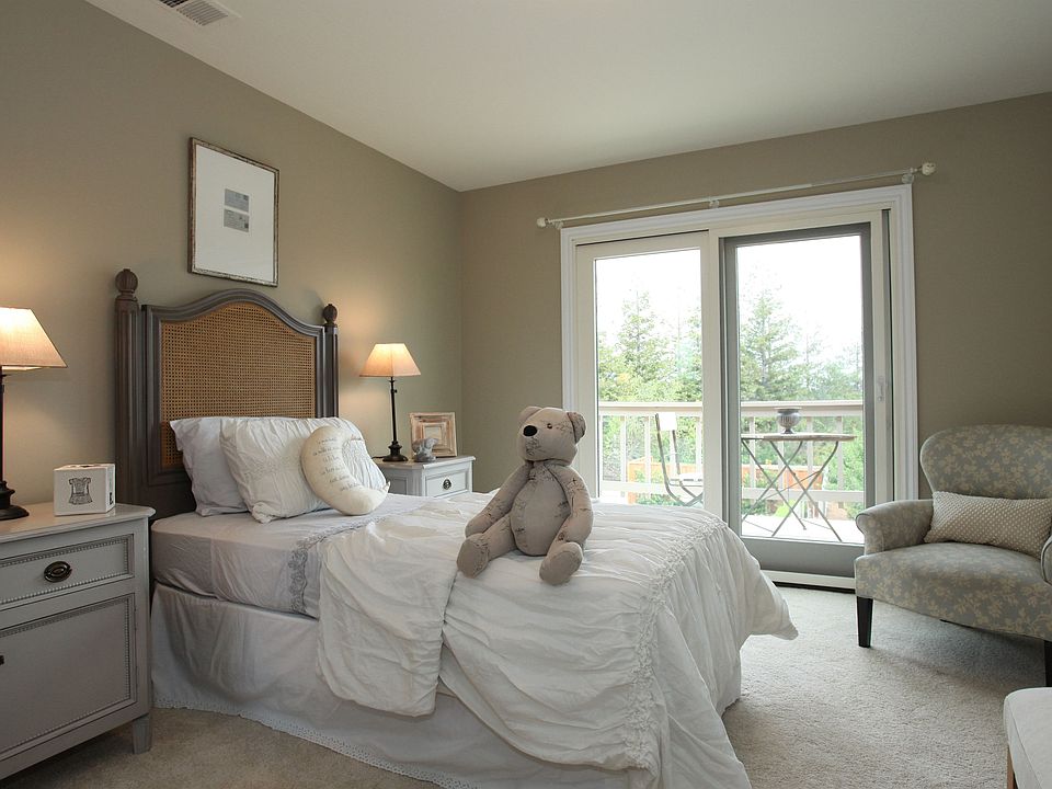 1st image of 25500 Crescent Ln