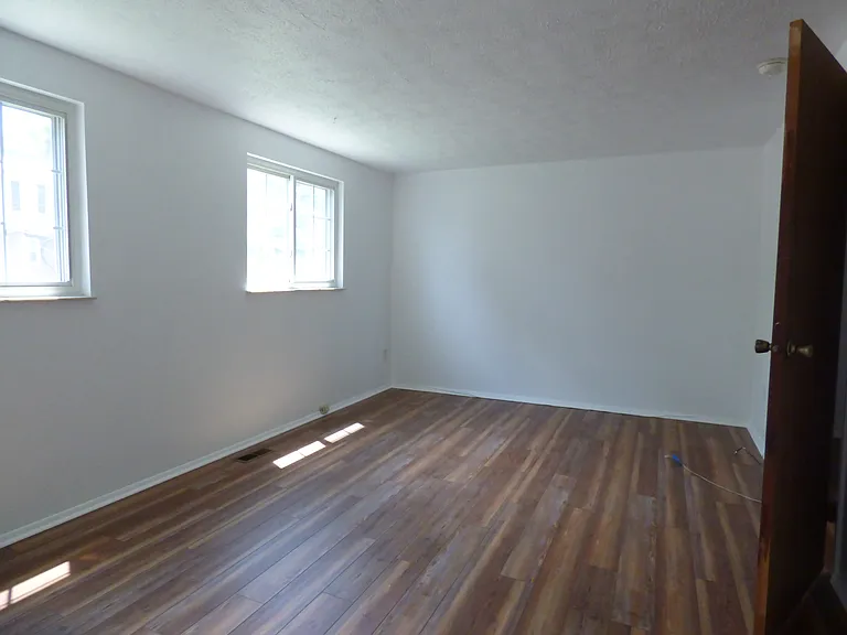 210 Spring St — Photo 13