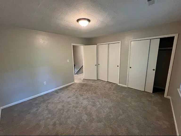 5320 Carolyn Cir #MAIN — Photo 6