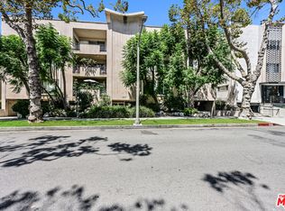 237 N Almont Dr APT 303, Beverly Hills, CA 90211