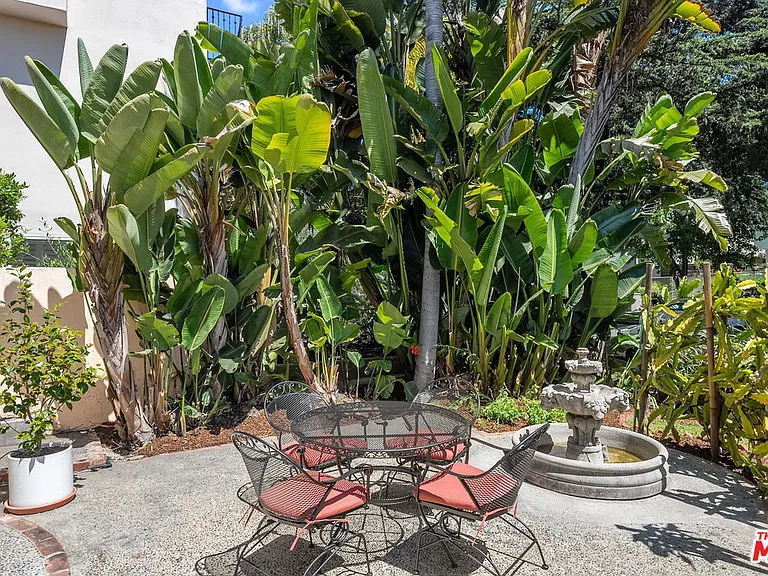 848 17th St — Photo 4