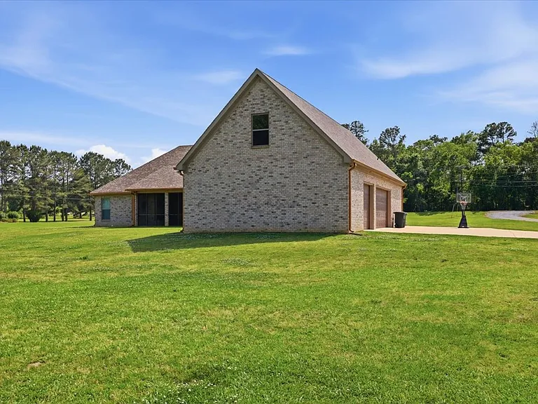 4072 Highway 471 — Photo 45
