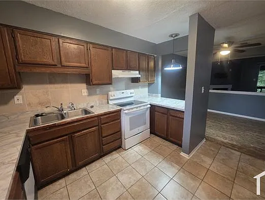 2 bed, 1400 sqft, $1,700 — Photo 4