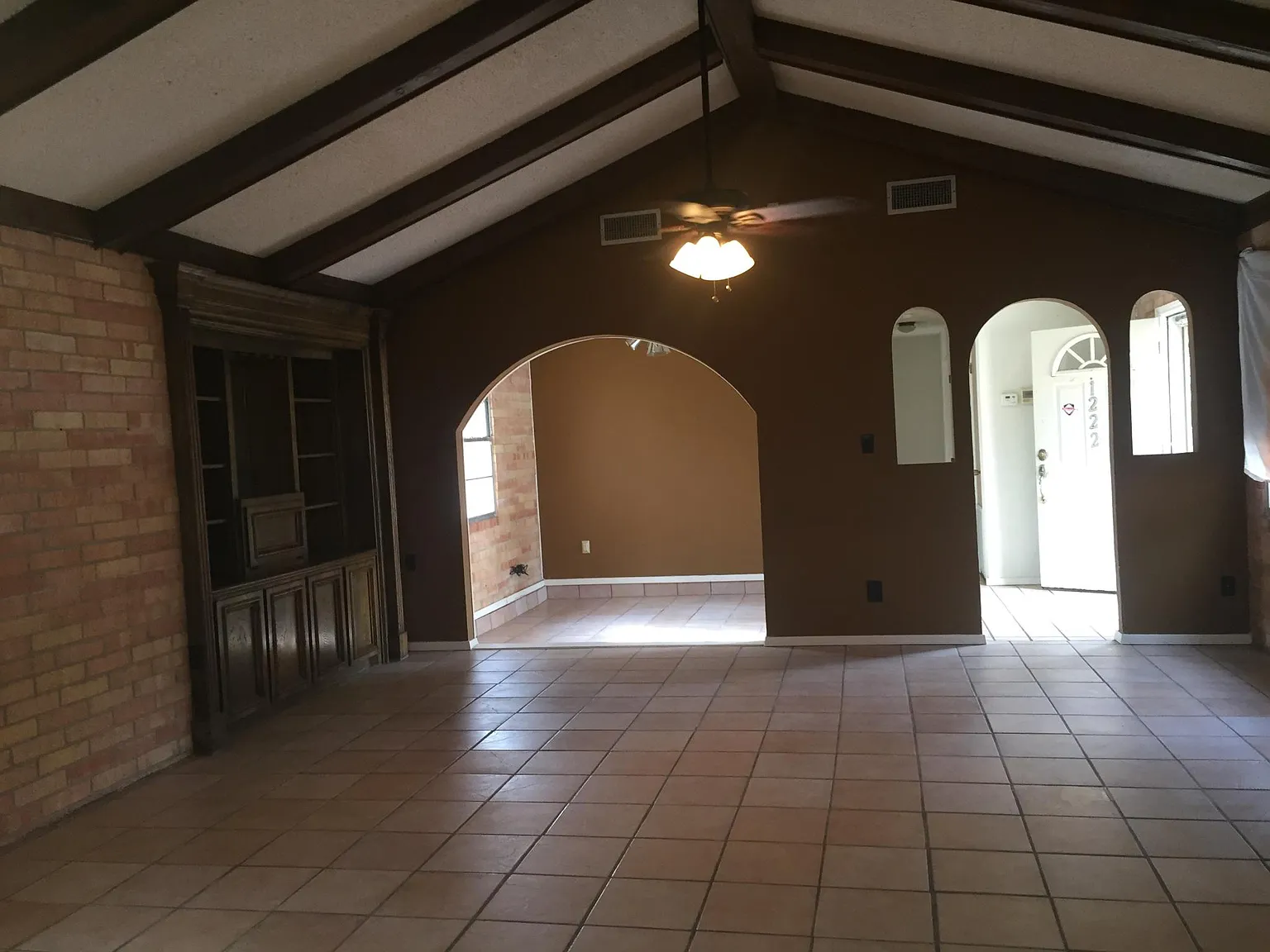 3 bed, 1297 sqft, $1,250 — Photo 4
