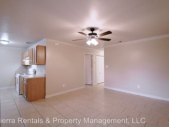 4th image of 219 W Robin Ln APT 2