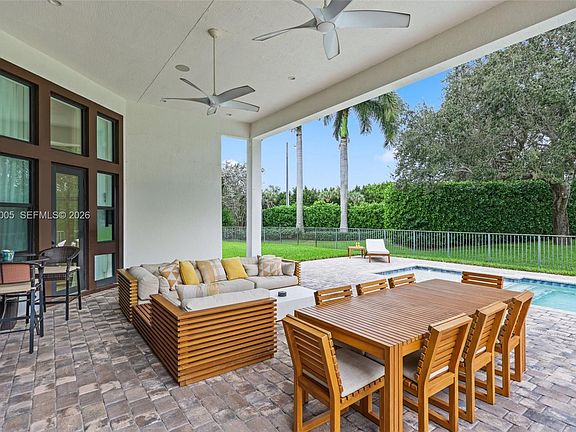 4th image of 2751 NW 70th Blvd