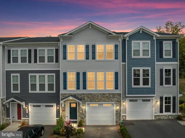133 Wake Robin Ct, Lake Frederick, VA 22630