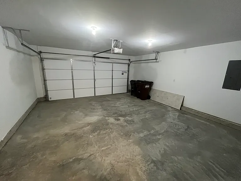 118 Burgundy Dr — Photo 11