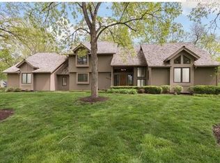 4515 Woodstock St, Shawnee, KS 66218