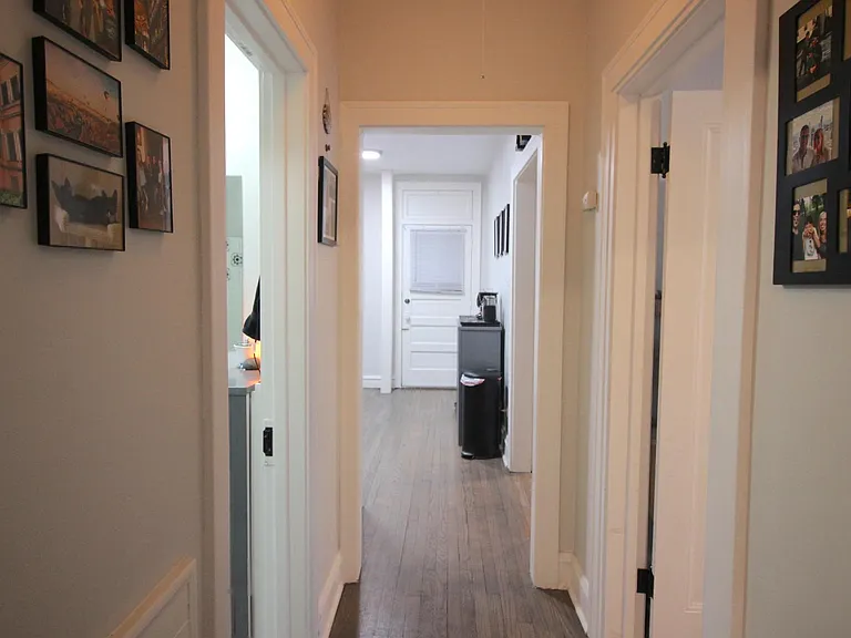 3056 N Honore St #1 — Photo 6