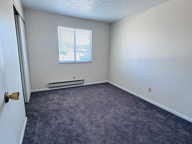 1408 Jackson Ln — Photo 14
