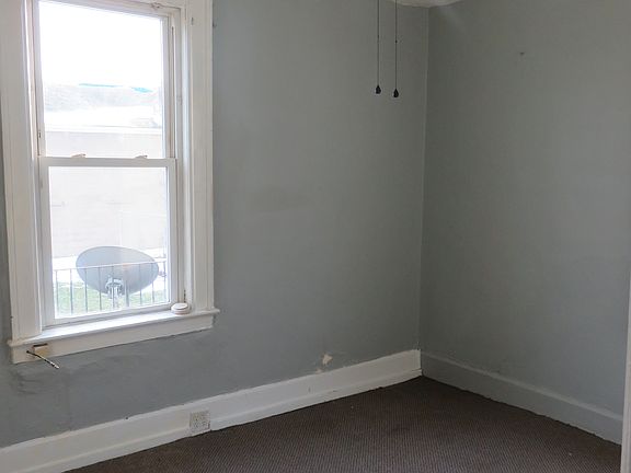 4th image of 1 W Orchard Pl APT 2