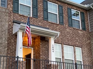 1004 Henley Ln, Gallatin, TN 37066