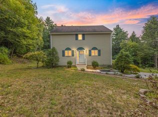8 Homestead Drive, Raymond, NH 03077