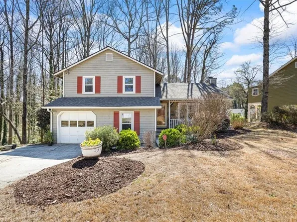 6038 Maryjo Ln, Norcross, GA 30093