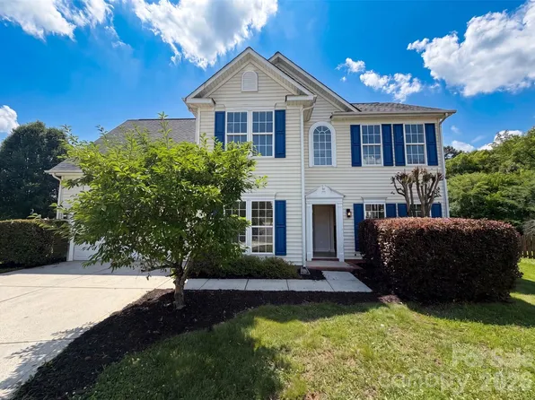 11805 Guildhall Ln, Charlotte, NC 28213
