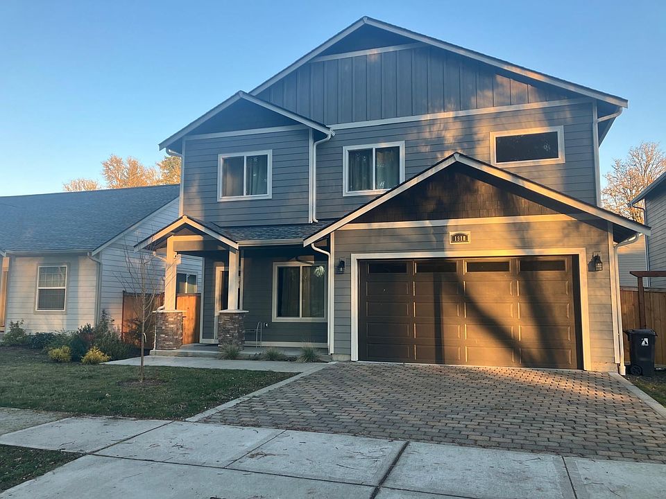 1st image of 1918 Teresa St SE