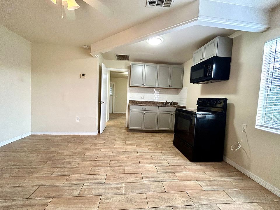 1st image of 4926 Vincennes Ct APT 6