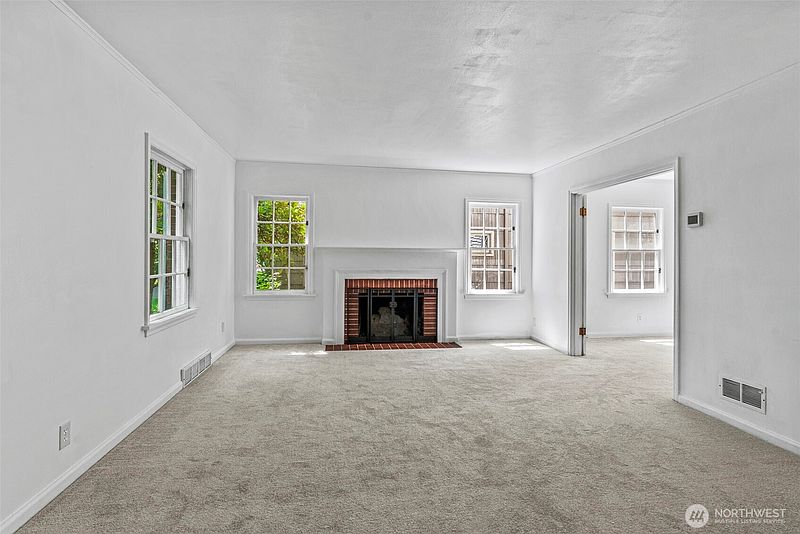 3rd image of 2809 Nichols Boulevard