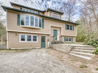 54 Birch Cir, Sidney, ME 04330