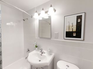 166 Carlton Street, Toronto, ON M5A 2K5