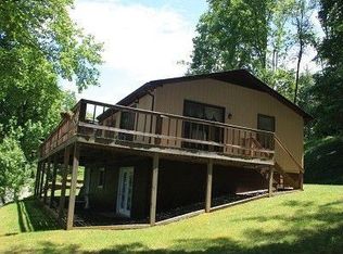 200 Mountain View Rd, Burnsville, NC 28714