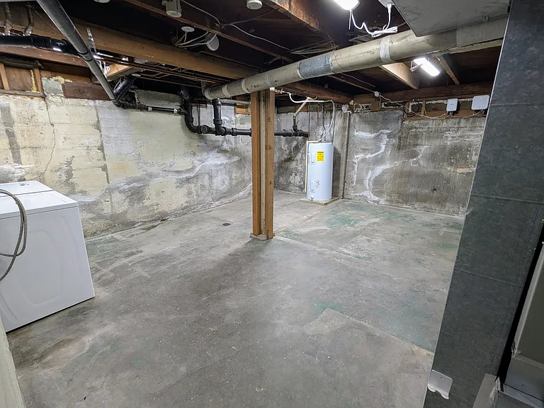 2913 N Alder St — Photo 14