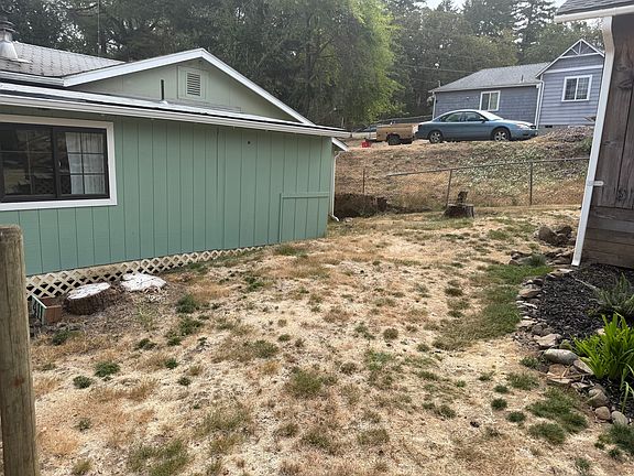2nd image of 411 Wells Rd