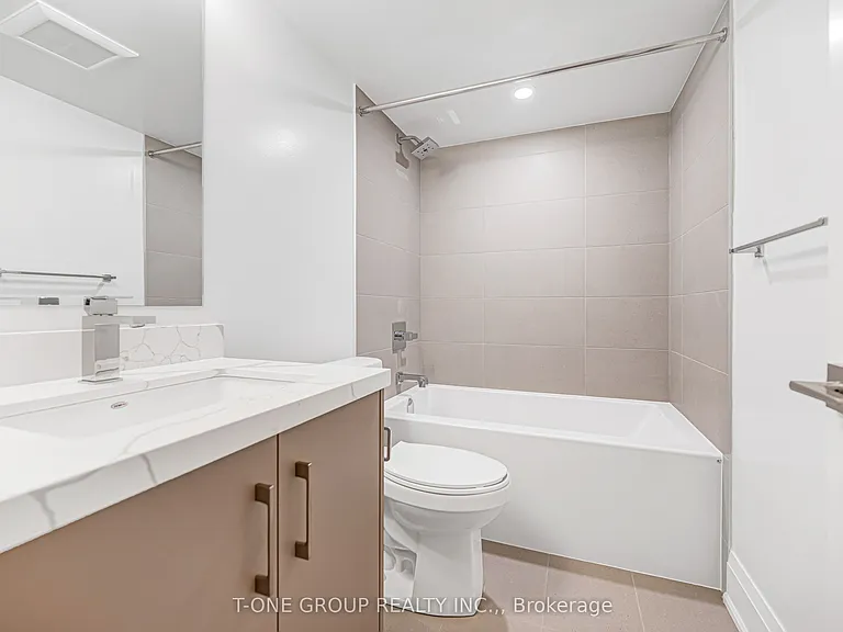 106 Grimsby Ln — Photo 45